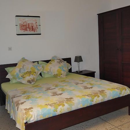 Bed and Breakfast Best View Ломе Экстерьер фото