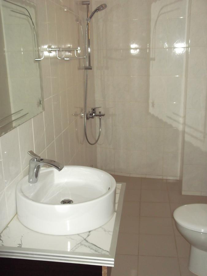 Bed and Breakfast Best View Ломе Экстерьер фото