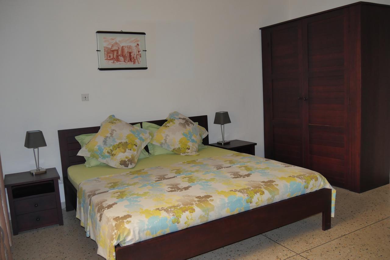 Bed and Breakfast Best View Ломе Экстерьер фото